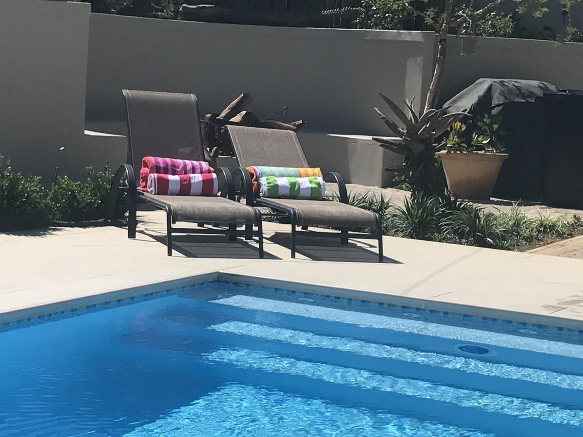 Cornerstone Manor Bed and Breakfast Grahamstown Exteriör bild