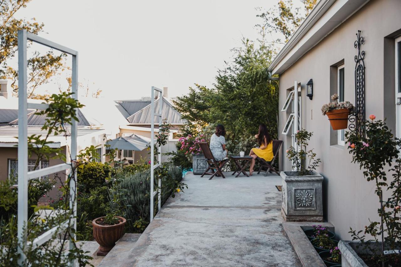 Cornerstone Manor Bed and Breakfast Grahamstown Exteriör bild